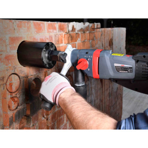 Diamantová jadrová vŕtačka s príklepom AGP DM52D 2