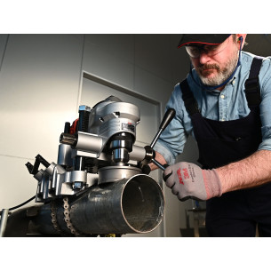 Elektrická vŕtačka pre vŕtanie rúrok AGP HC127 2