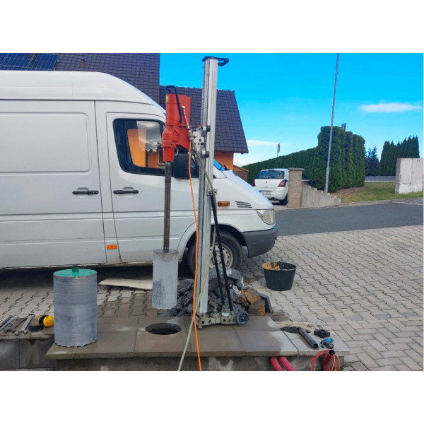 Vŕtací stojan AGP S800